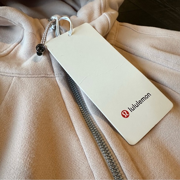 Lululemon Scuba Hoody - Picture 4 of 11